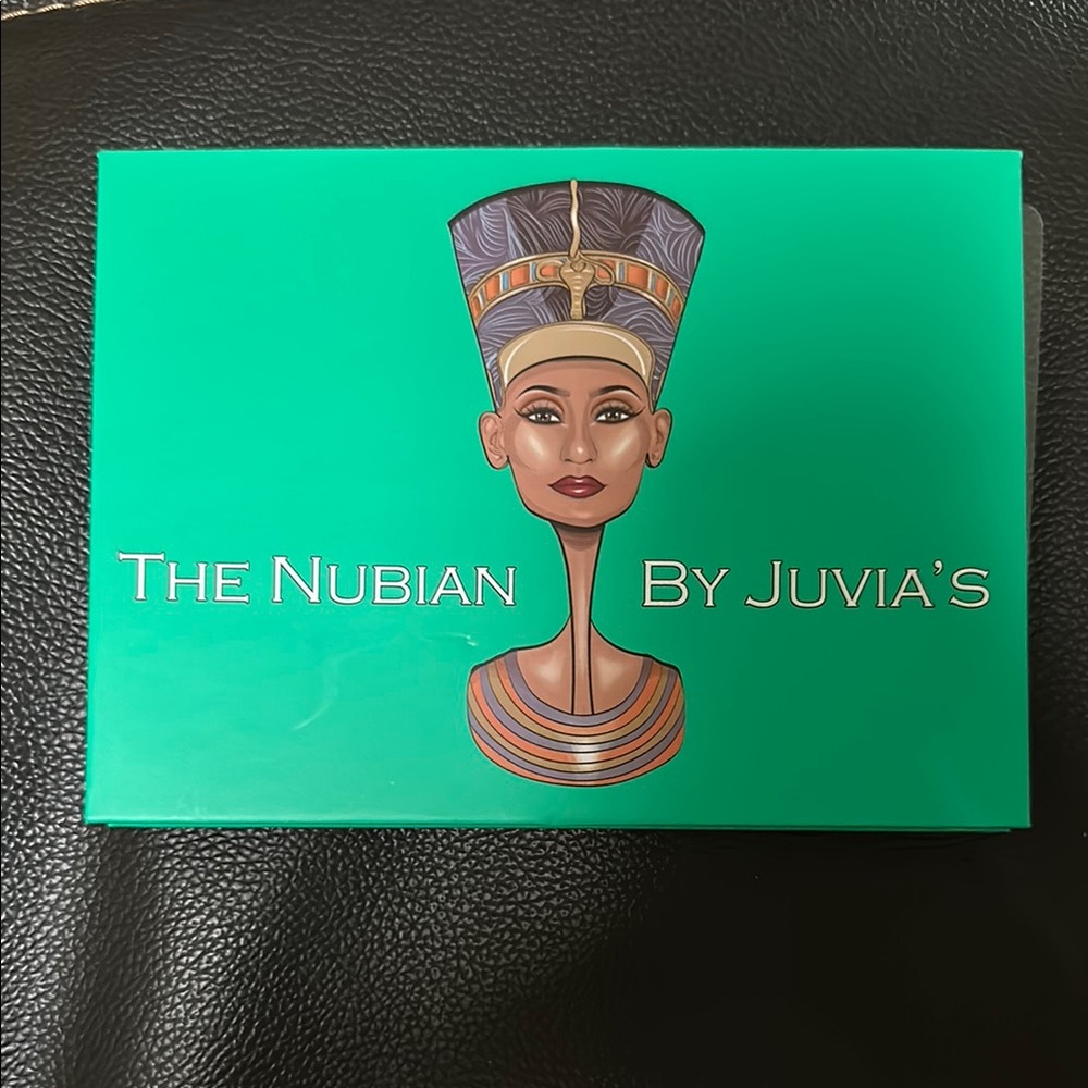 Juvia's Eyeshadow Palette Luxurious Egyptian-Inspired Design